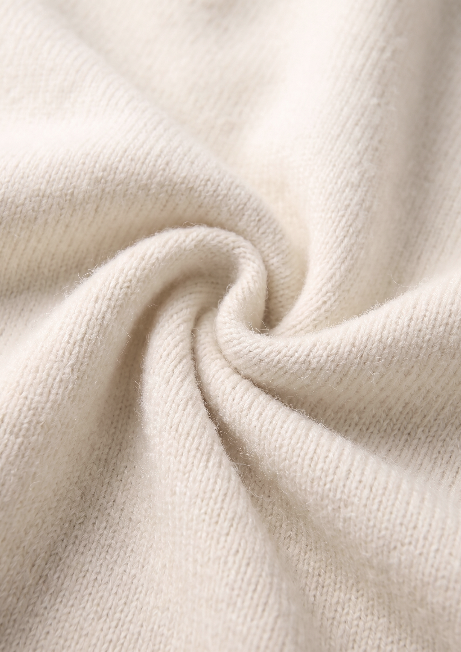Pure Extra-Fine Merino Wool Cream White Luzzo Set | Vallentty